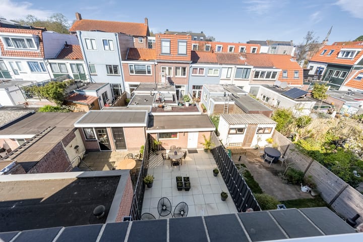 Photo 45 of Borneostraat 39