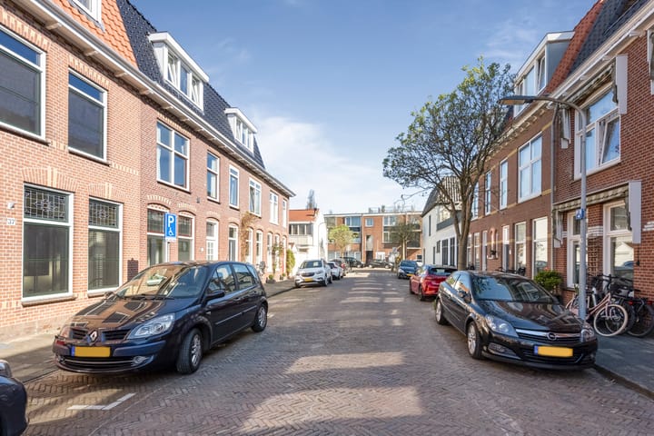 Photo 48 of Borneostraat 39