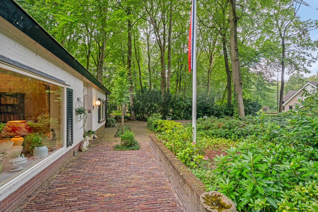 Photo 41 of Elburgerweg 17