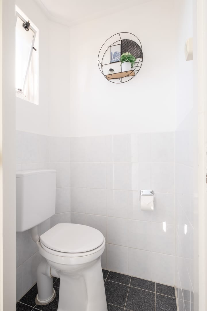 Photo 11 of Johannes Wildeboerstraat 6