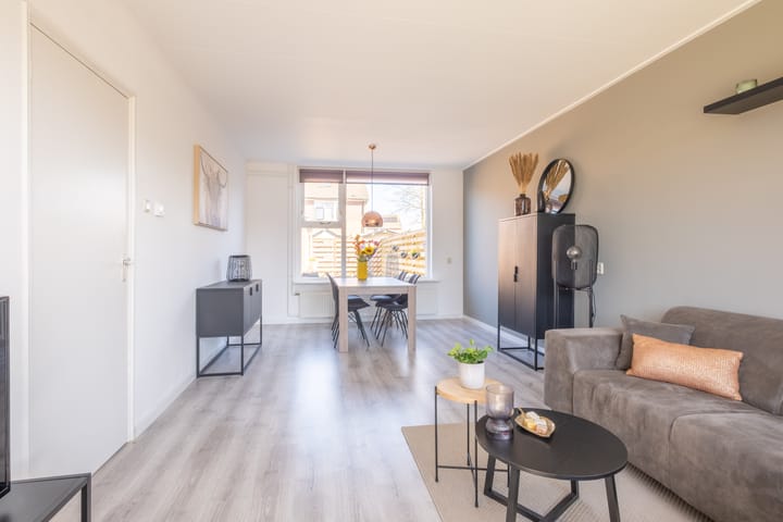 Photo 16 of Johannes Wildeboerstraat 6