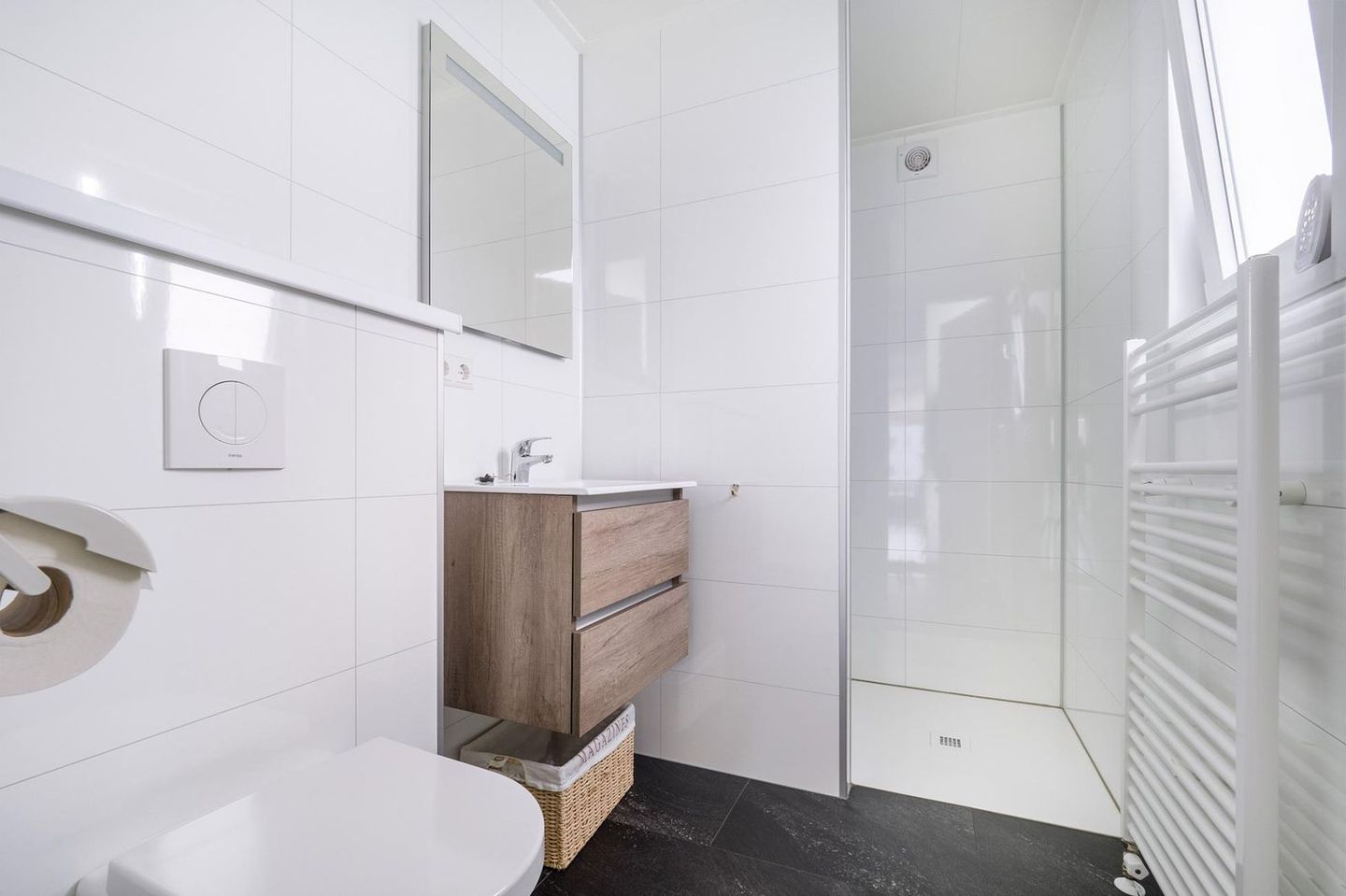 Foto 14 van Harremaatweg 30-110