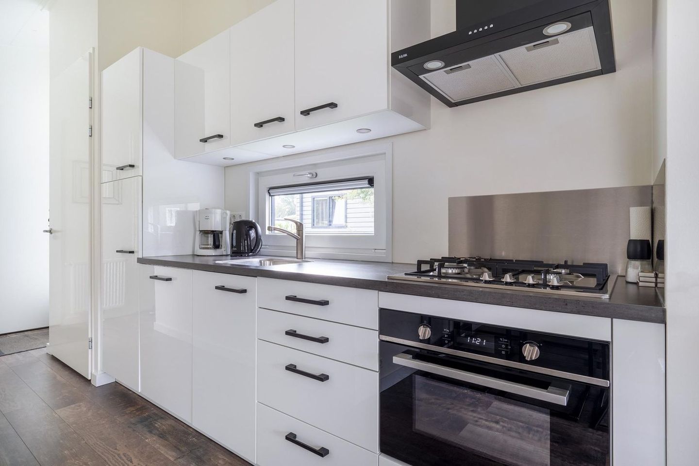 Foto 10 van Harremaatweg 30-110