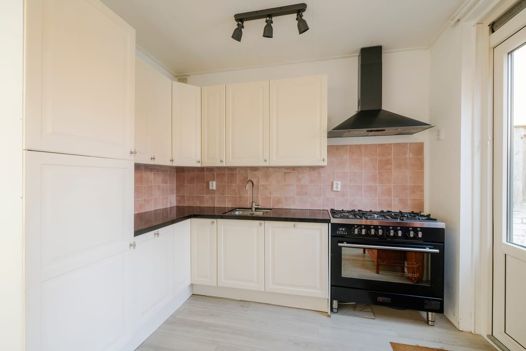 Foto 7 van Nieuw Guineaplein 1