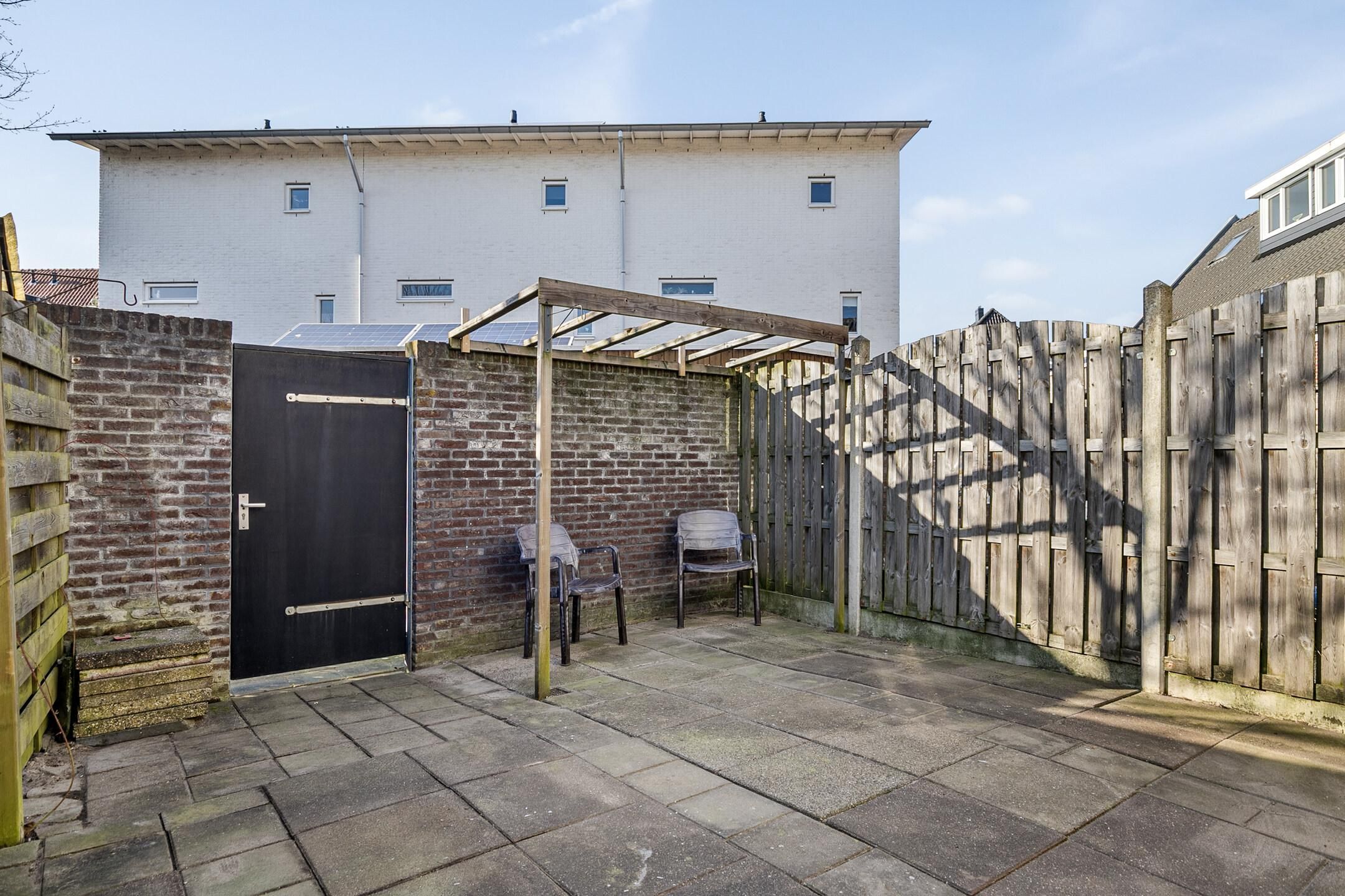 Photo 24 of Molendwarsstraat 11