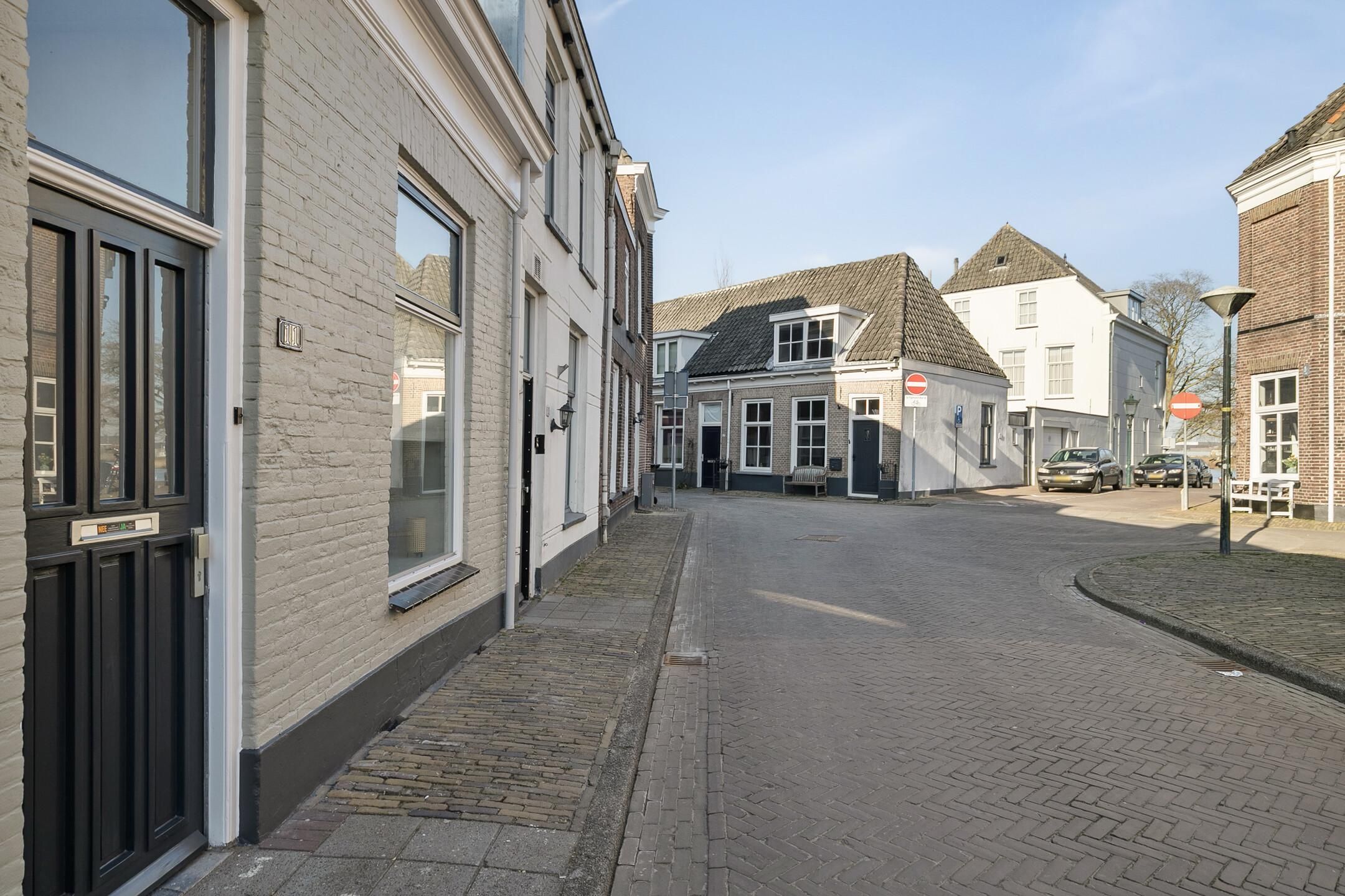 Photo 27 of Molendwarsstraat 11