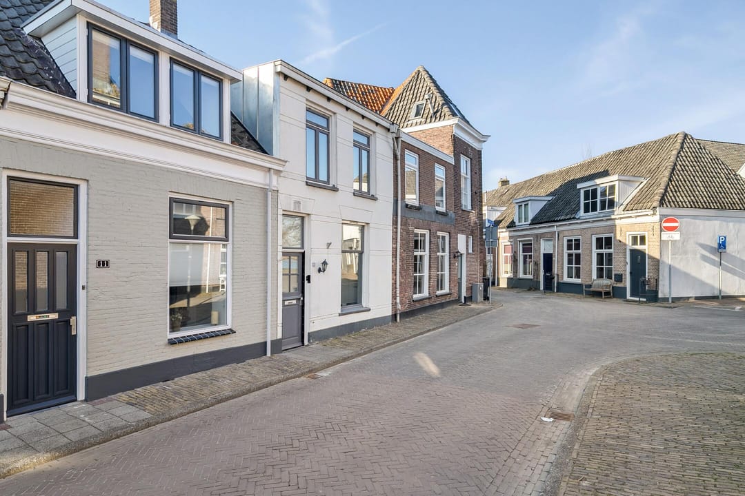 Photo 28 of Molendwarsstraat 11