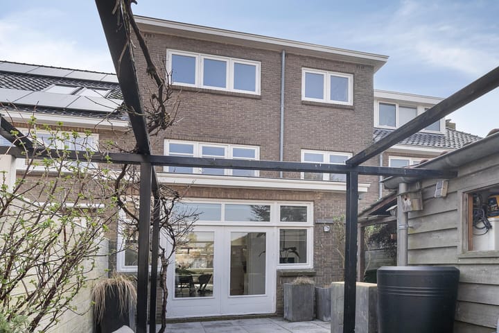 Foto 32 van Emmastraat 4