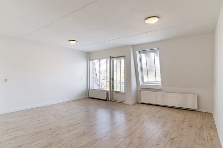 Foto 4 van Den Hof 15
