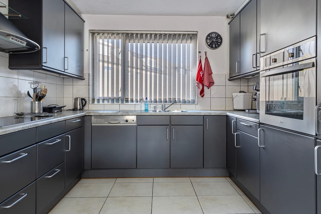 Photo 2 of Bizetstraat 27