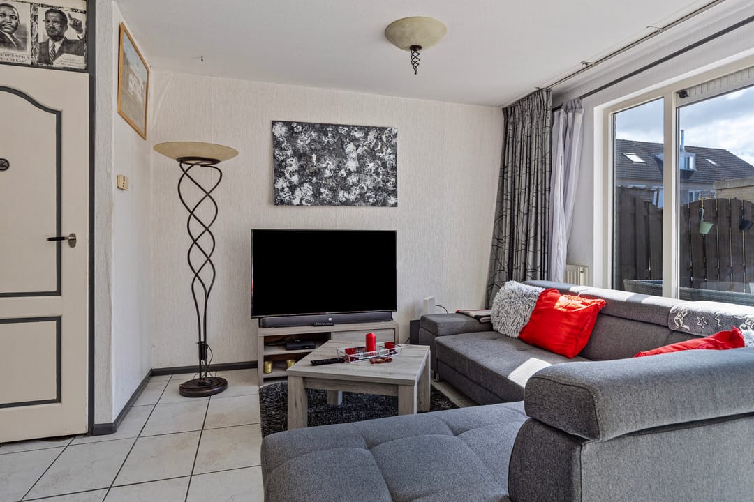 Photo 8 of Bizetstraat 27