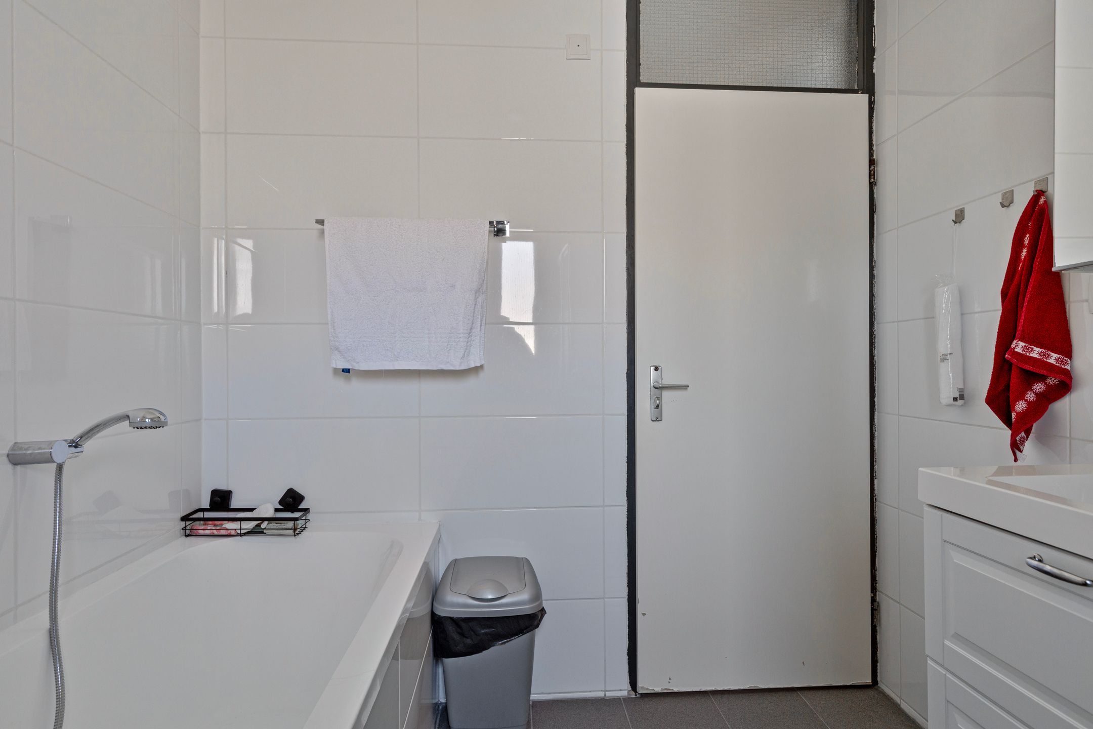 Photo 21 of Bizetstraat 27