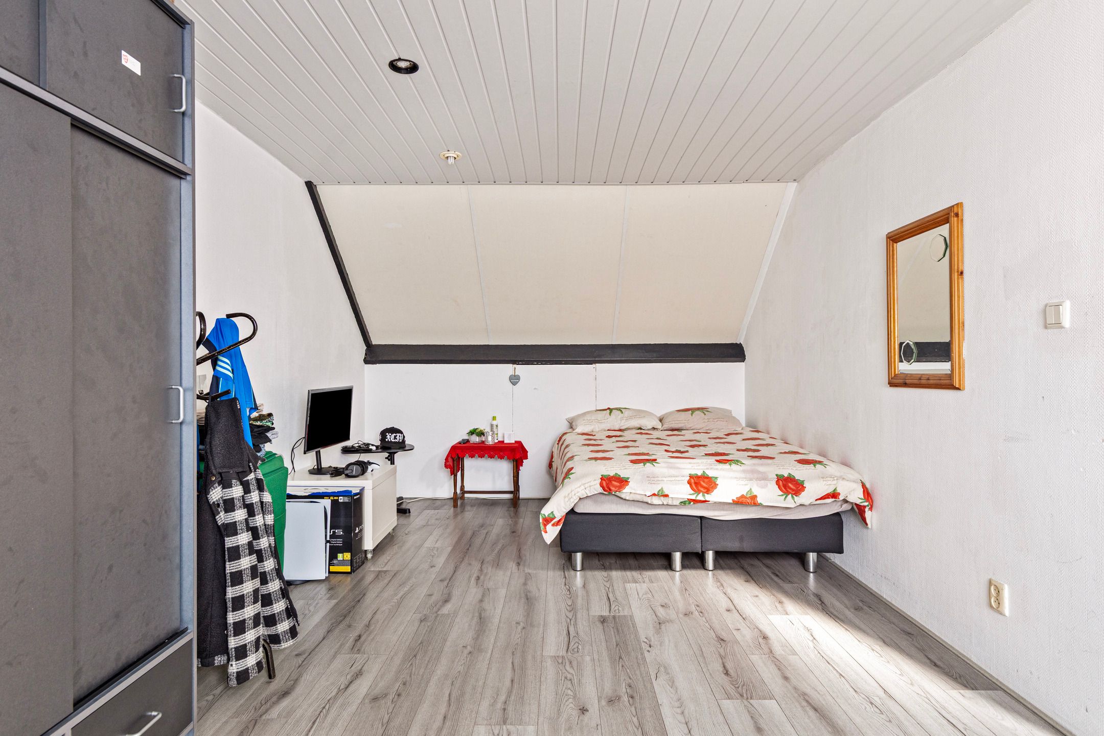 Photo 24 of Bizetstraat 27