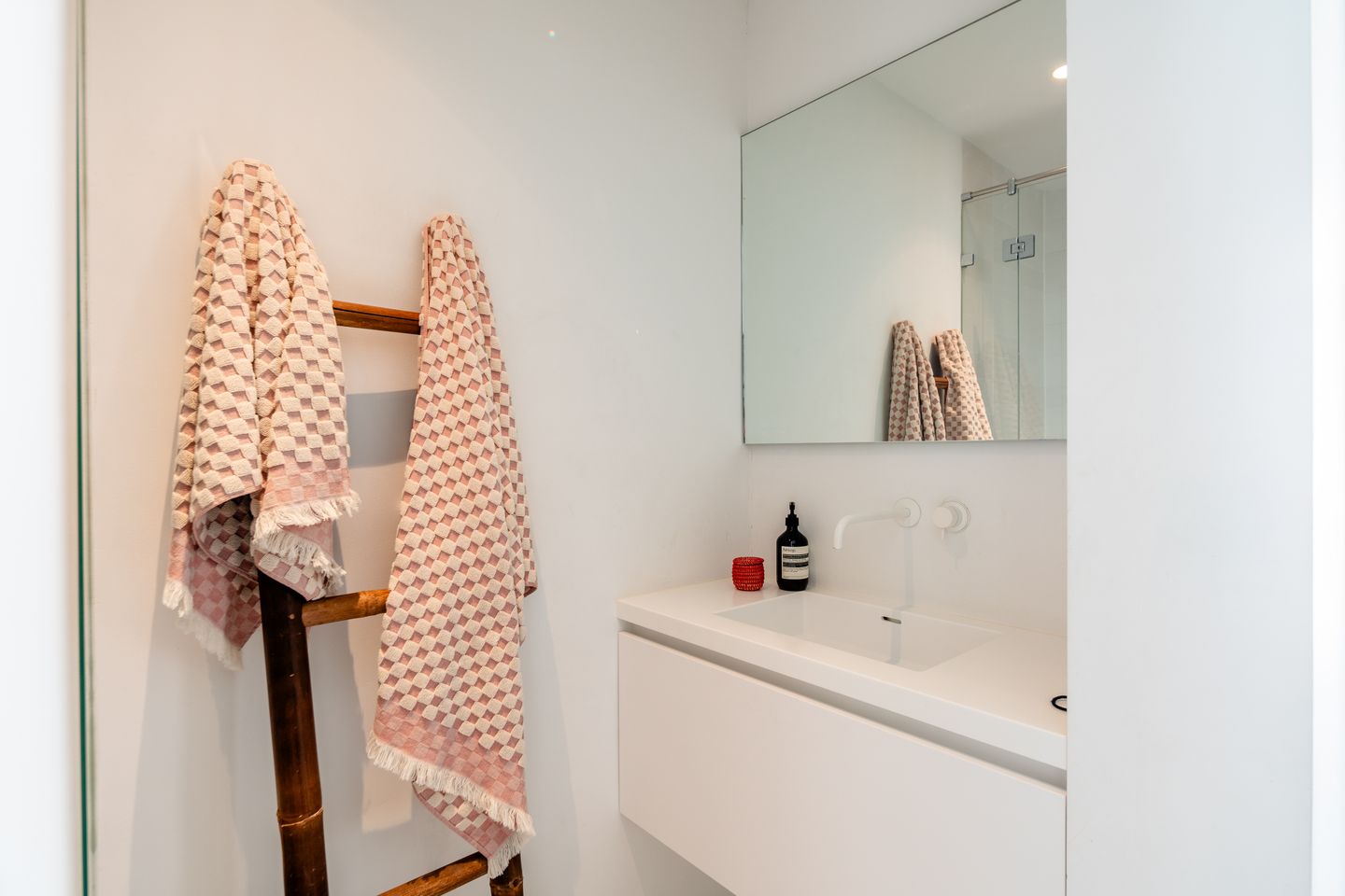 Foto 40 van Kanaalstraat 121-H