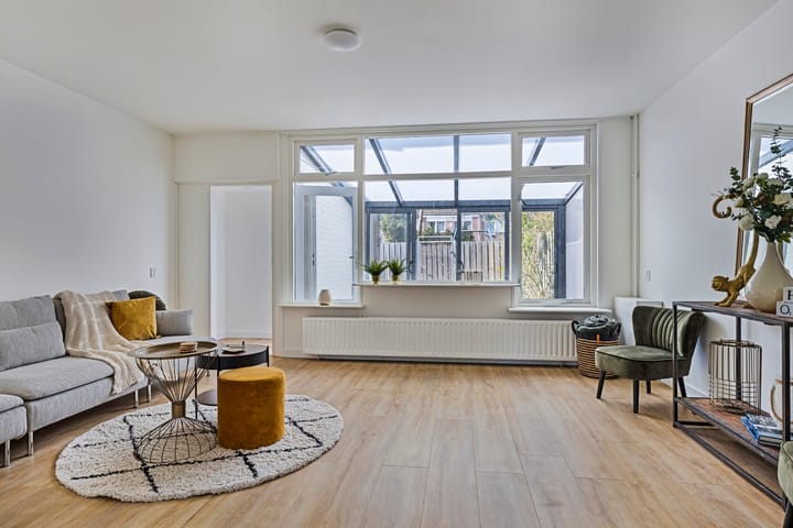 Foto 3 van Middenhof 303