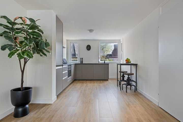 Foto 8 van Middenhof 303