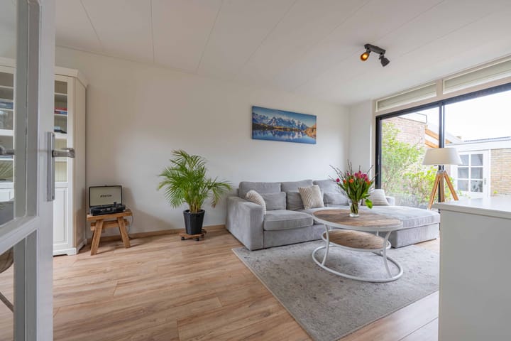 Photo 22 of Henry Dunantstraat 11