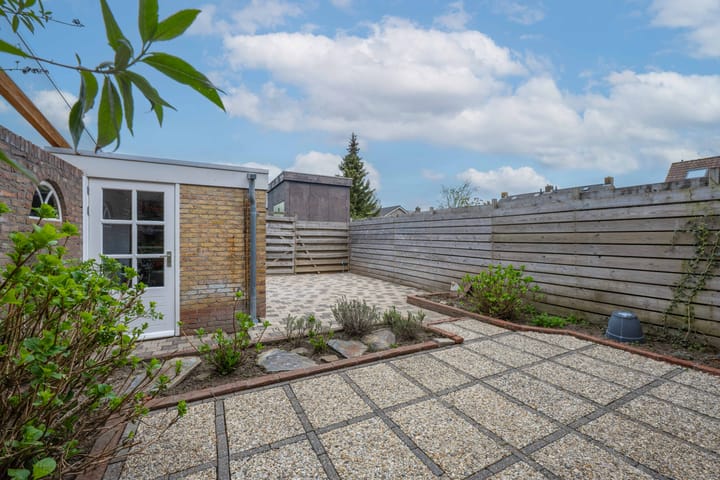 Foto 40 van Henry Dunantstraat 11