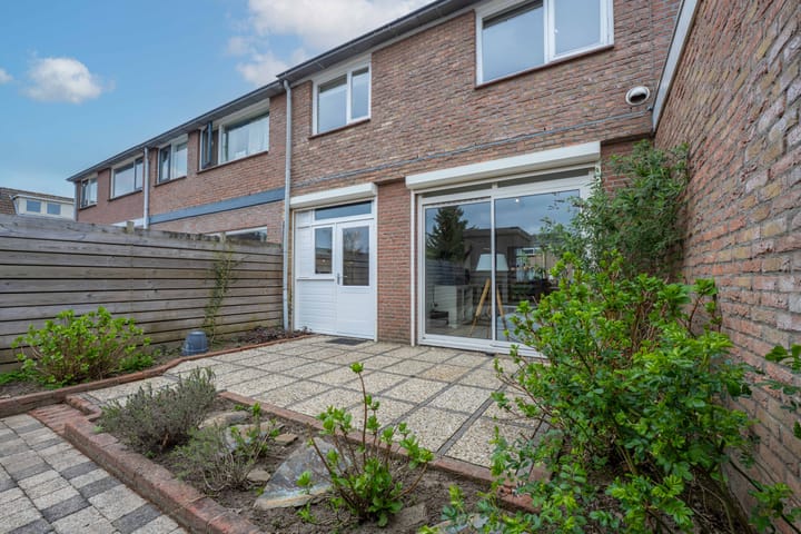 Photo 53 of Henry Dunantstraat 11