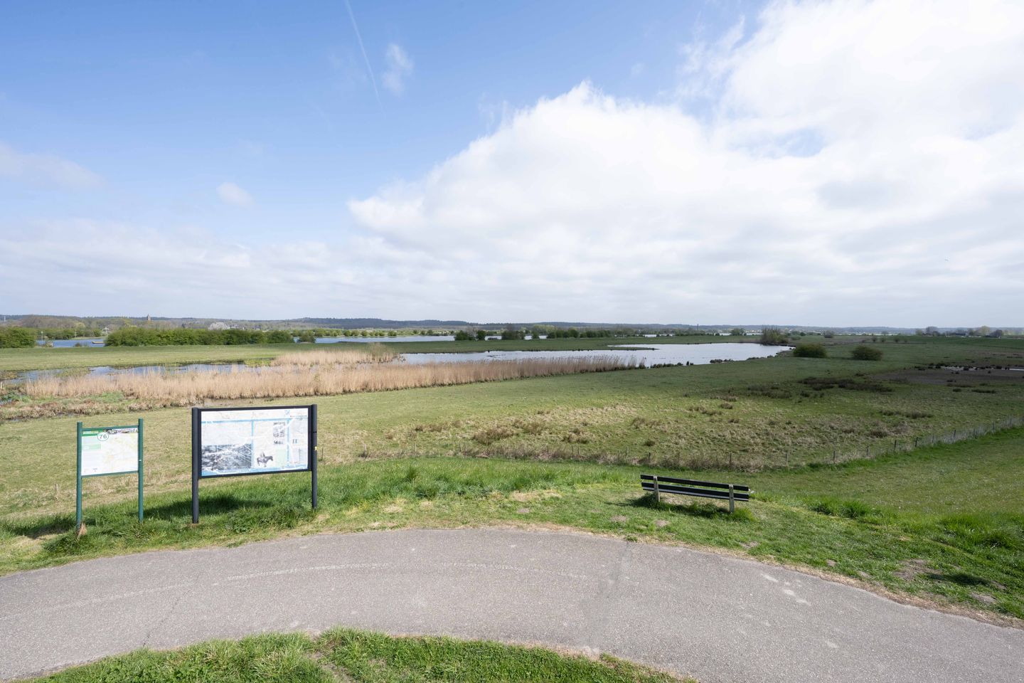 Foto 65 van Henry Dunantstraat 11