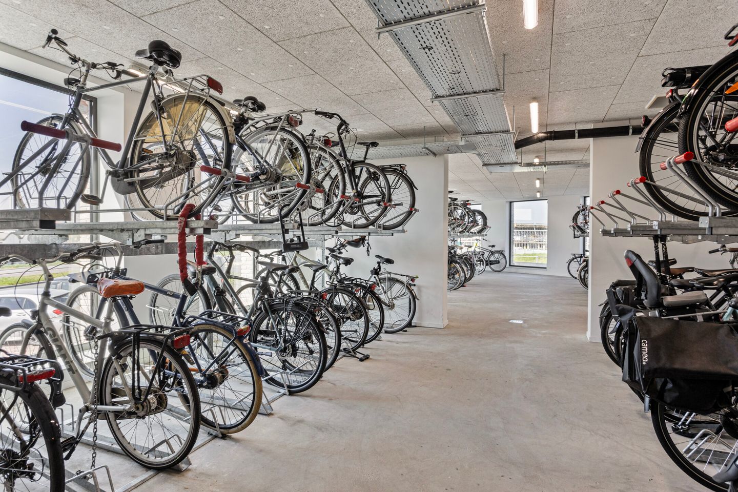 Foto 34 van Waalbandijk 429