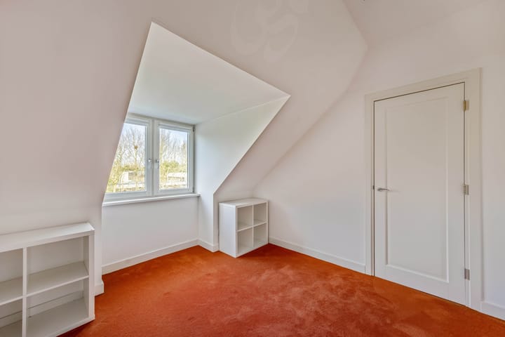 Photo 57 of Stamerbos 16