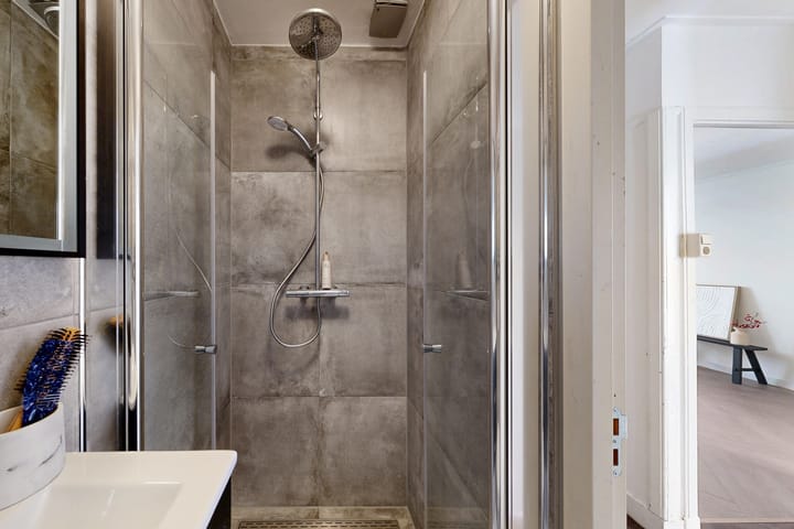 Photo 20 of Hillegomstraat 41-H