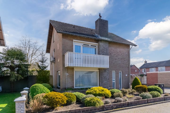 Bekijk foto van Peellandstraat 22
