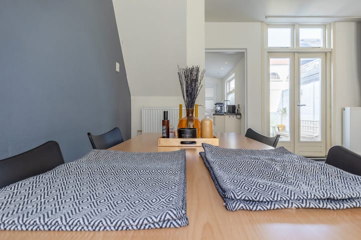 Foto 12 van De Ruijterstraat 61