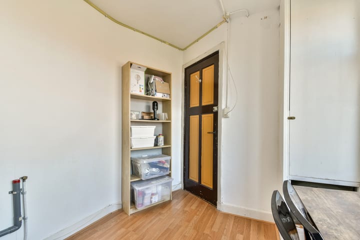 Foto 16 van Bonairestraat 15-3