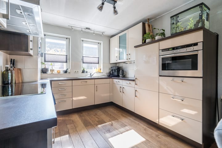 Photo 2 of Boterbloemstraat 9