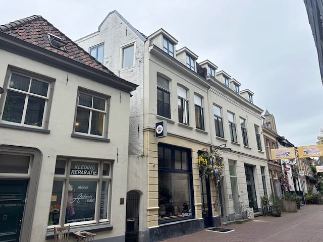 Foto 1 van Zwanenstraat 14-3