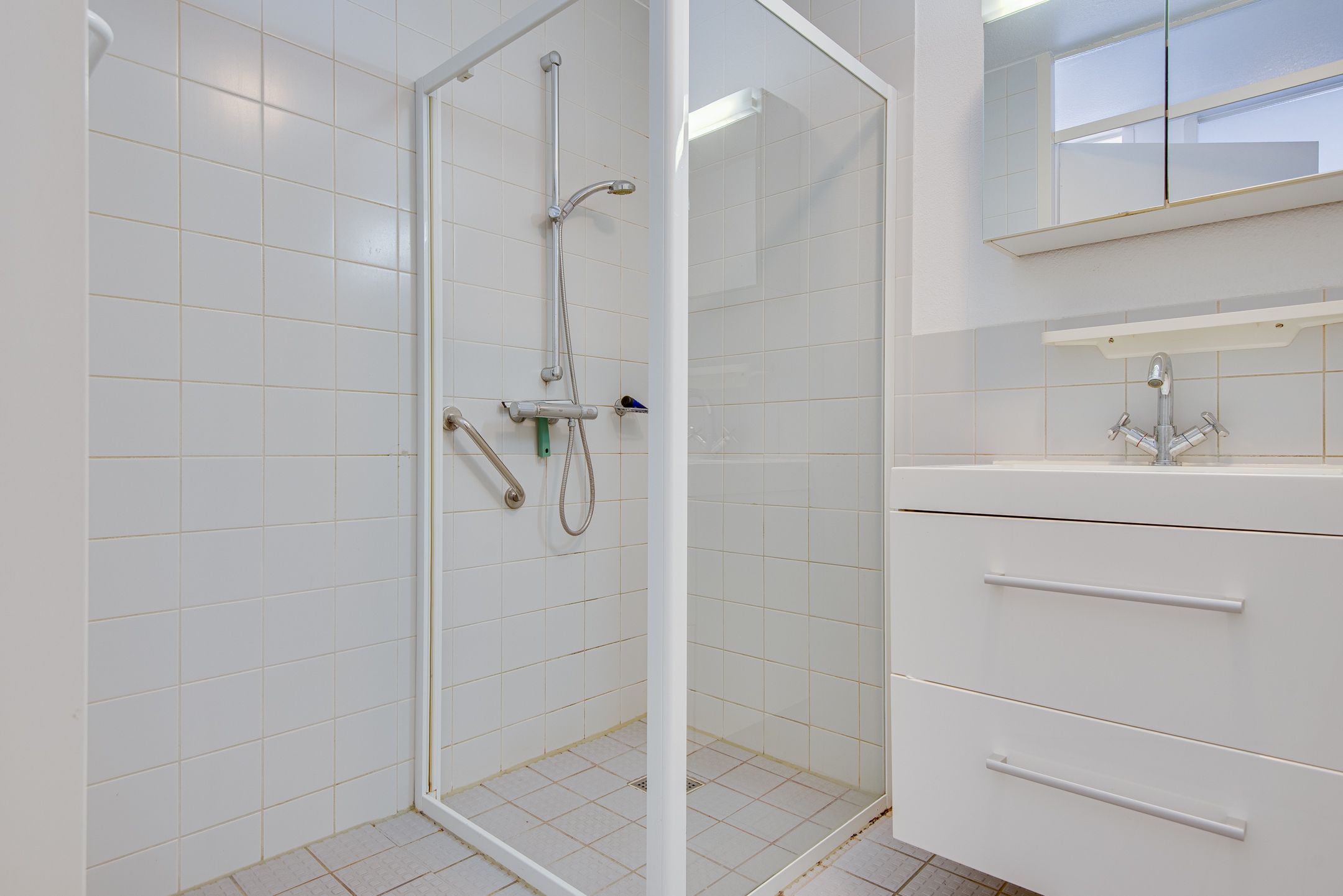 Foto 12 van Terpeborch 12-A