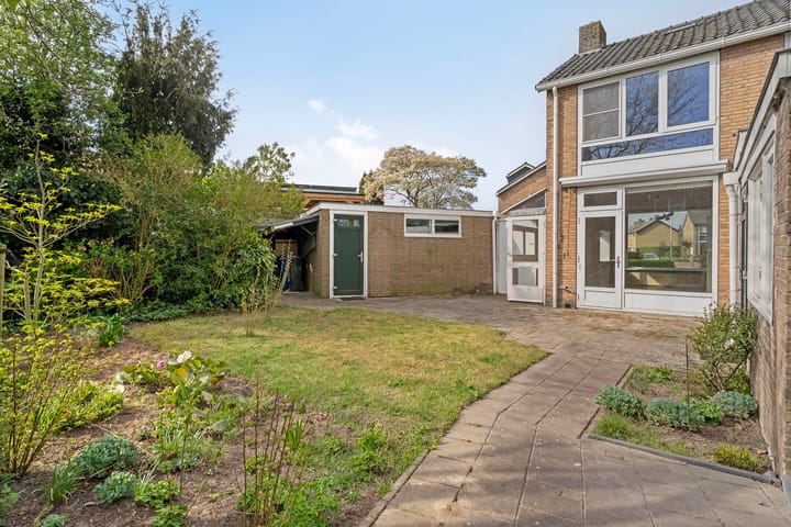 Foto 30 van Larixstraat 24