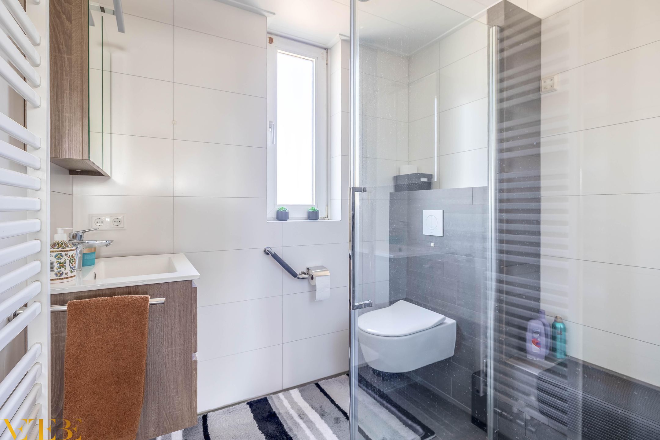 Photo 12 of Anne Frankstraat 3