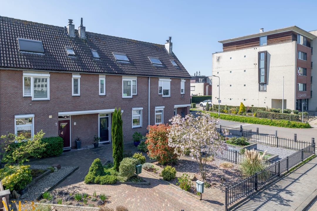 Photo 23 of Anne Frankstraat 3