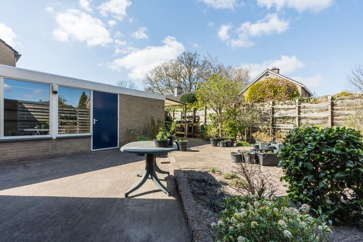 Foto 35 van President Kennedystraat 16