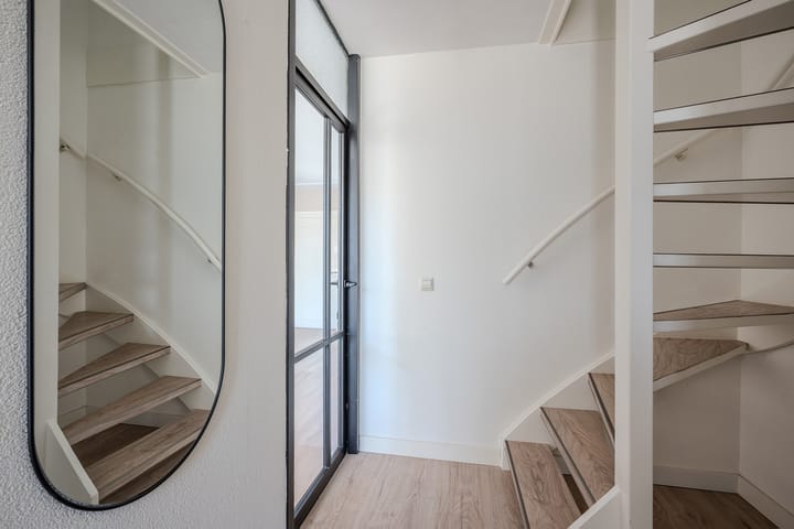 Foto 8 van Hannie Schaftstraat 4