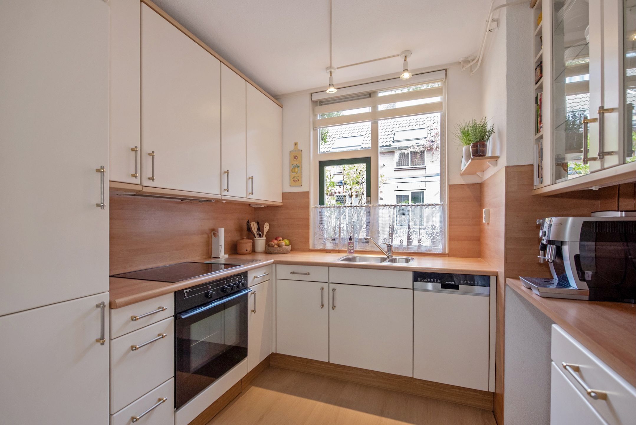 Foto 12 van Togostraat 33