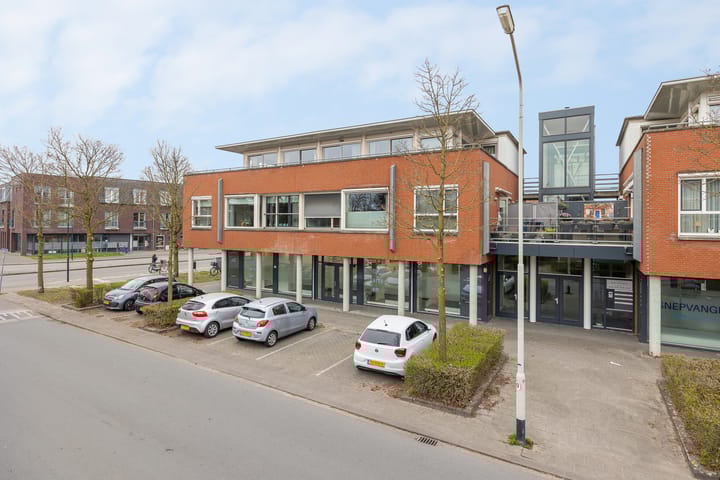 Foto 5 van Mathenessestraat 55-C8