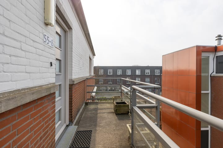 Foto 11 van Mathenessestraat 55-C8