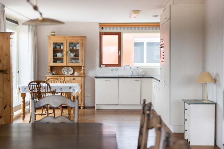 Foto 28 van Mathenessestraat 55-C8