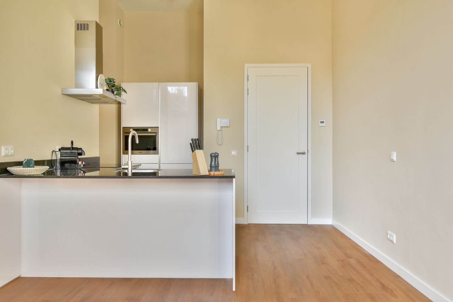 Foto 10 van Raamweg 13-A