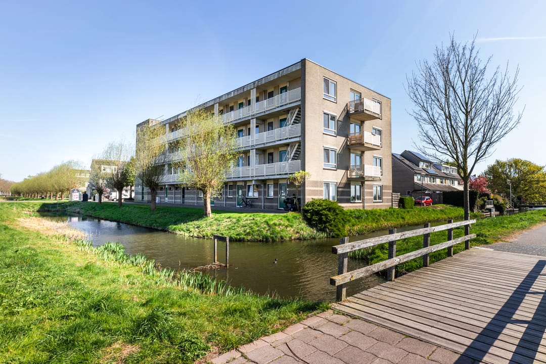 Photo 1 of Sleper 26