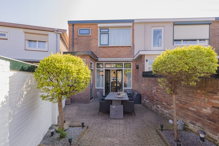 Foto 22 van Vareniusstraat 8