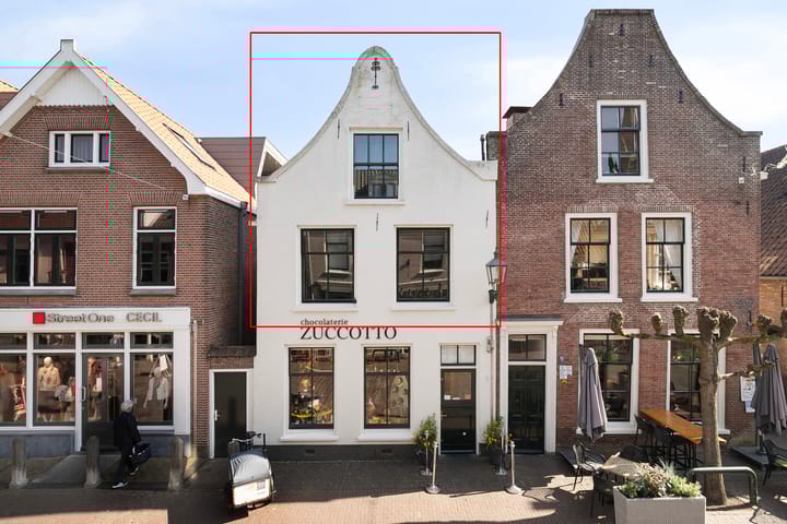 Foto 1 van Benschopperstraat 10-D