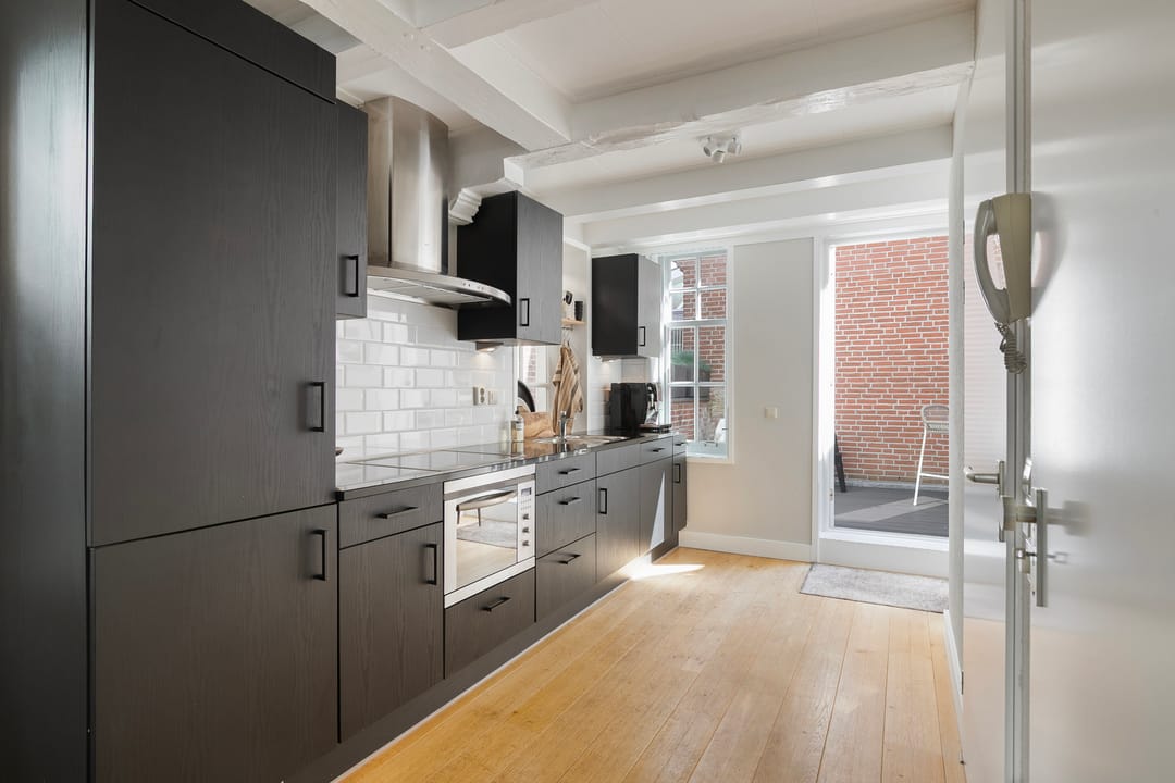 Photo 13 of Benschopperstraat 10-D