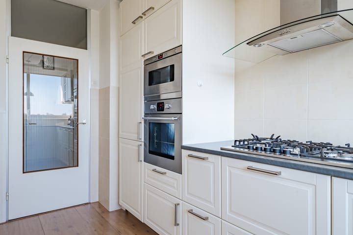 Photo 11 of Veenbesstraat 314