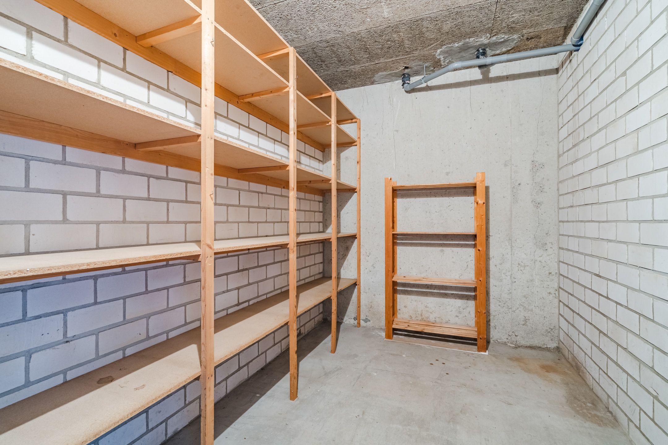 Photo 21 of Veenbesstraat 314