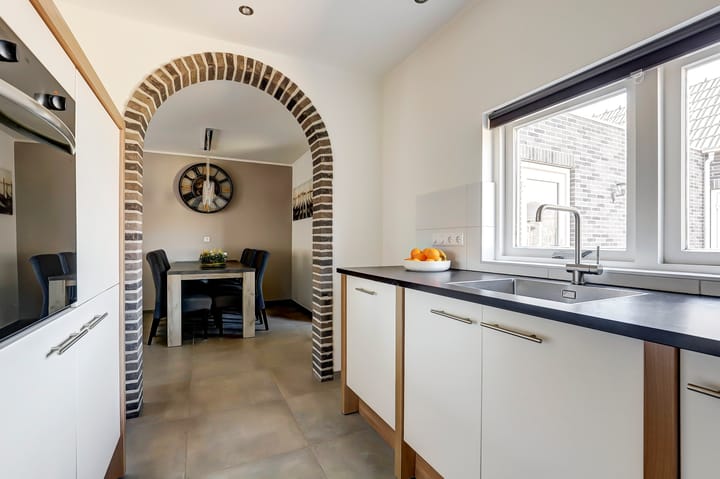 Photo 14 of Welhoekstraat 36